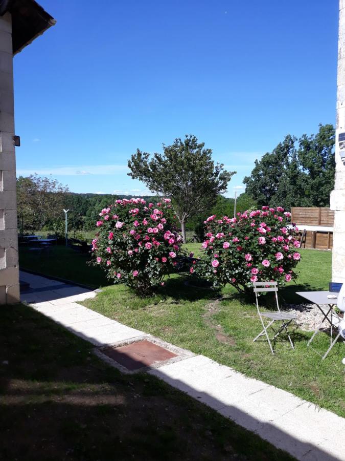 Hôtes de l'Isle Saint-Medard-de-Mussidan Exterior foto
